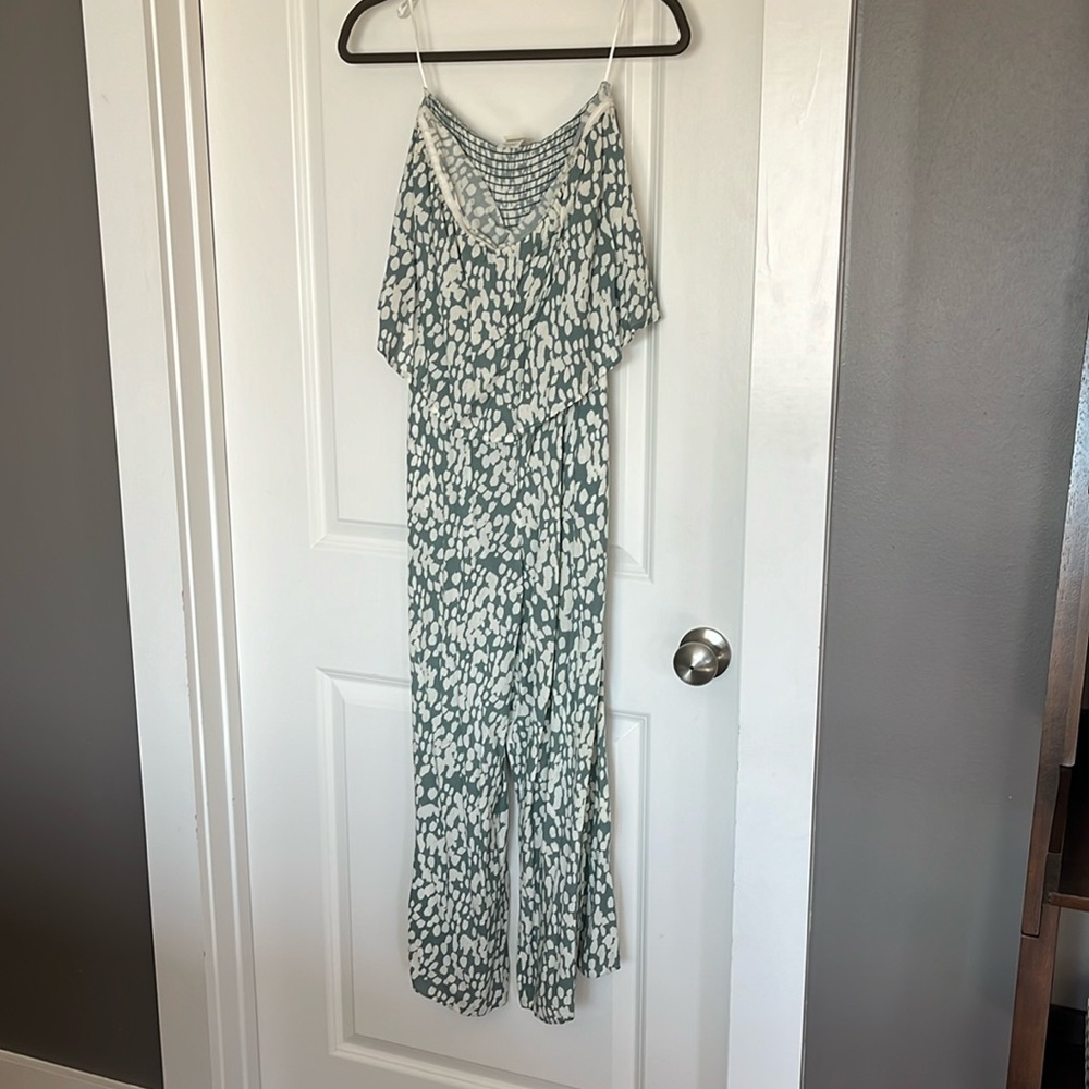 Lspace jumpsuit, green, size small, worn once, cute ruffle on top